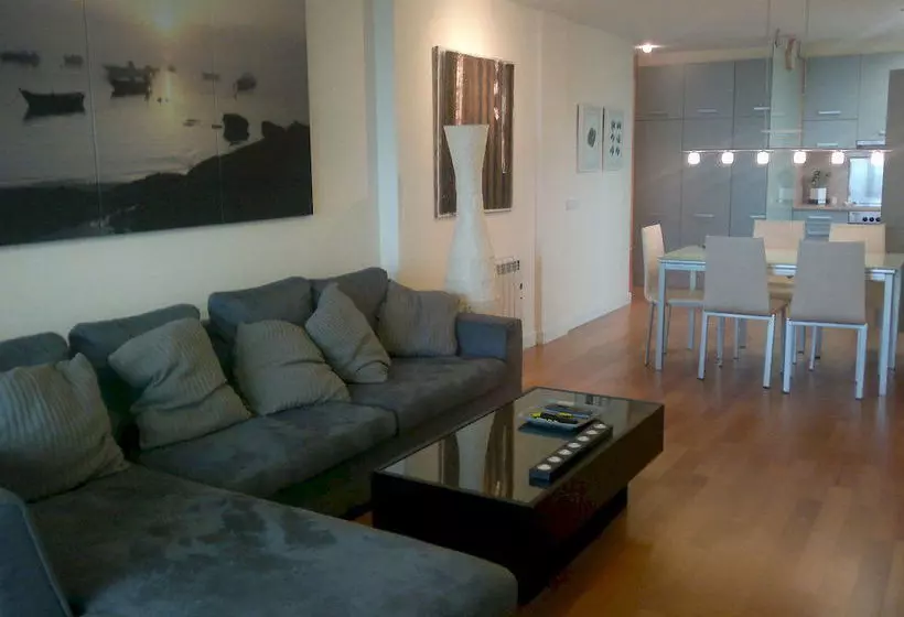 Apartamentos Monte Maela