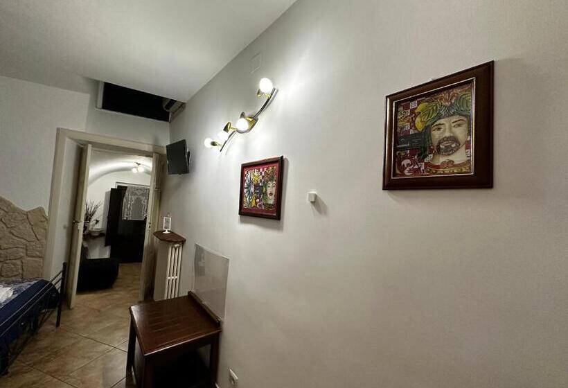 مبيت وإفطار Del Centro