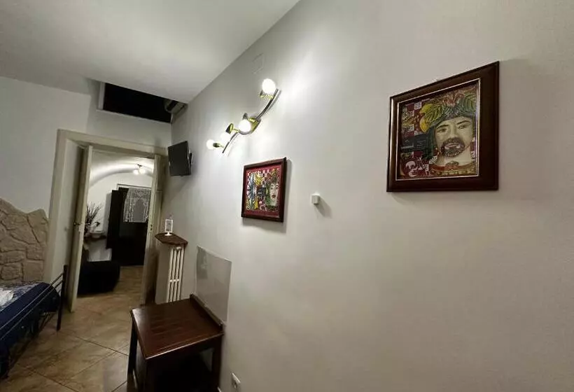 تختخواب و صبحانه Del Centro