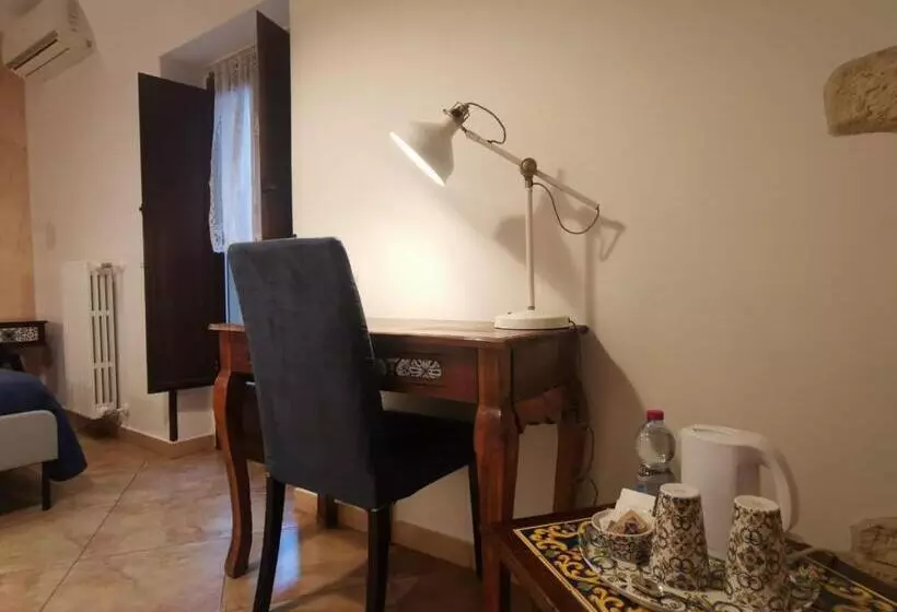 تختخواب و صبحانه Del Centro