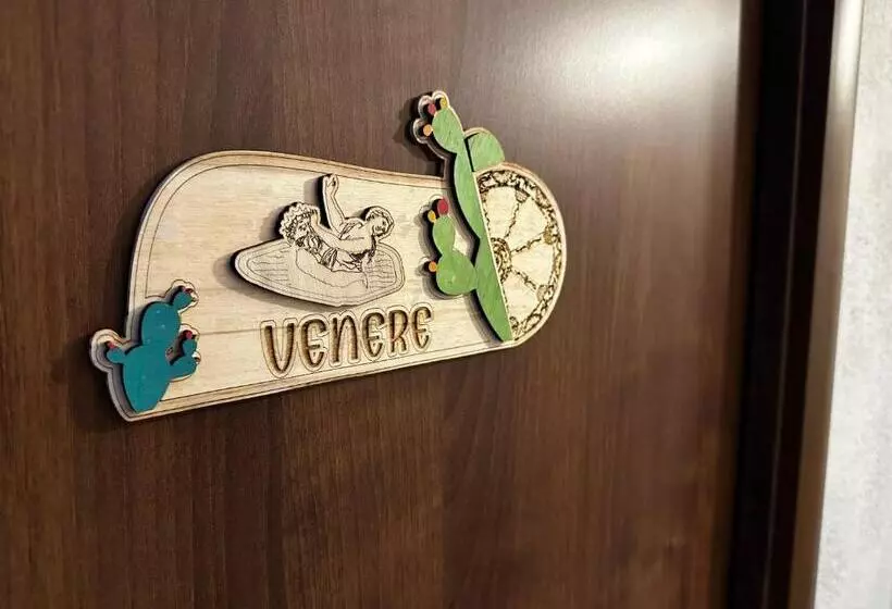 تختخواب و صبحانه Del Centro