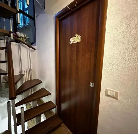 تختخواب و صبحانه Del Centro