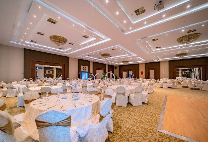 בית מלון כפרי Armas Termal Resort