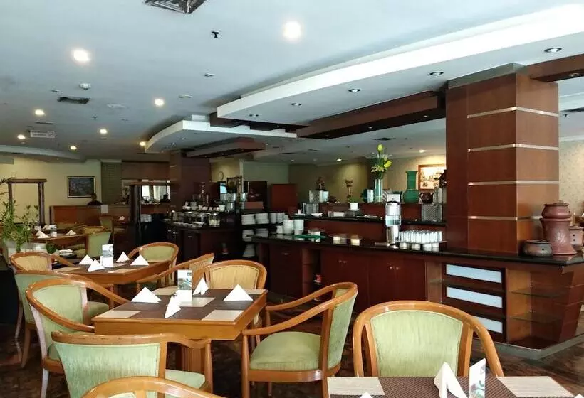 호텔 Grand Pangrango