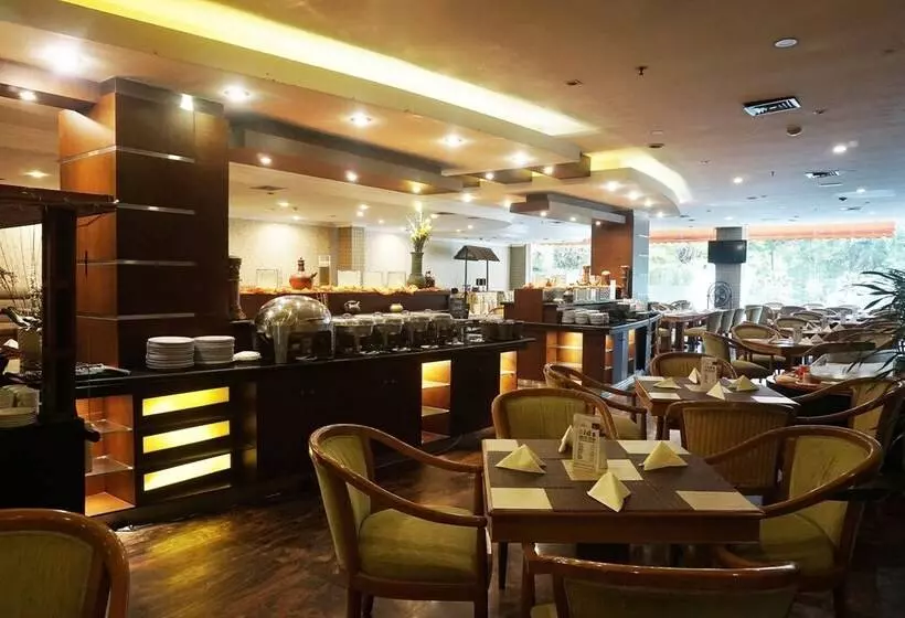 호텔 Grand Pangrango