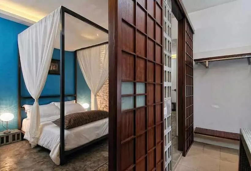 Hotel Courtyard @ Heeren Boutique