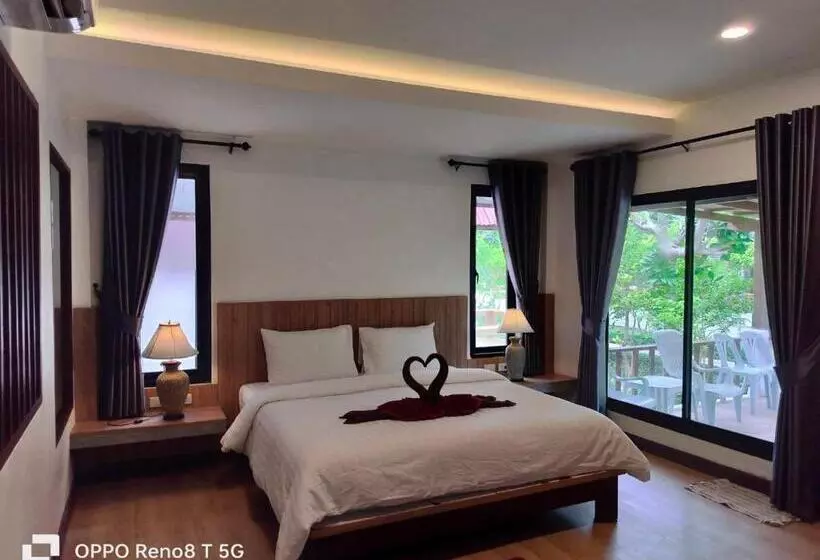 בית מלון כפרי D.r. Lanta Bay Resort