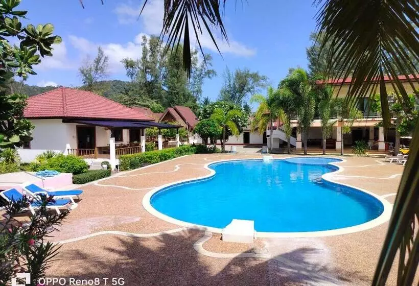 בית מלון כפרי D.r. Lanta Bay Resort