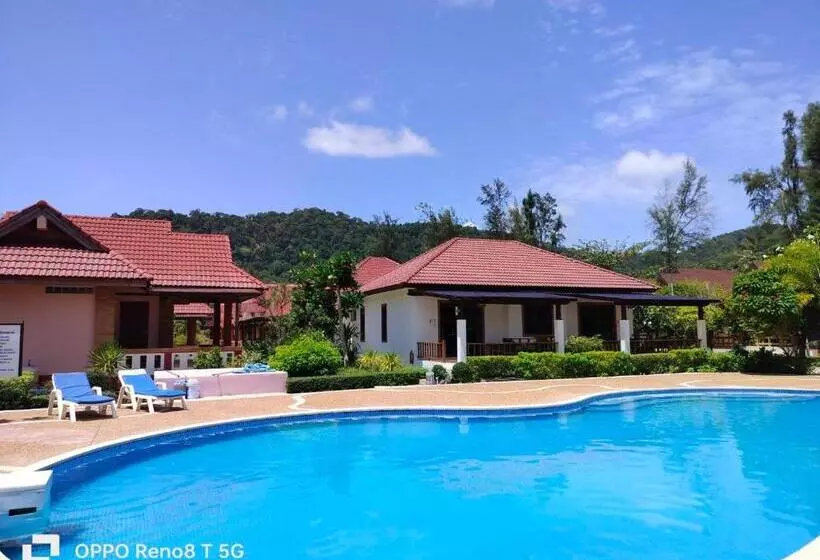 בית מלון כפרי D.r. Lanta Bay Resort