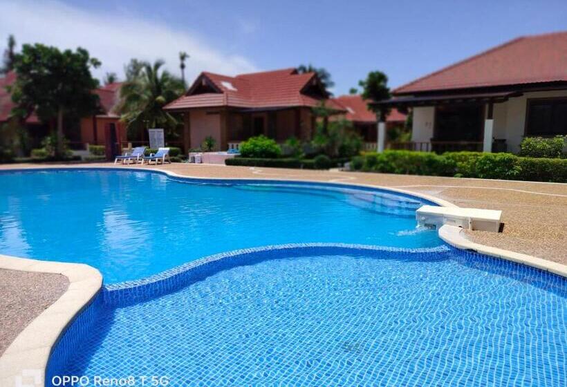 בית מלון כפרי D.r. Lanta Bay Resort