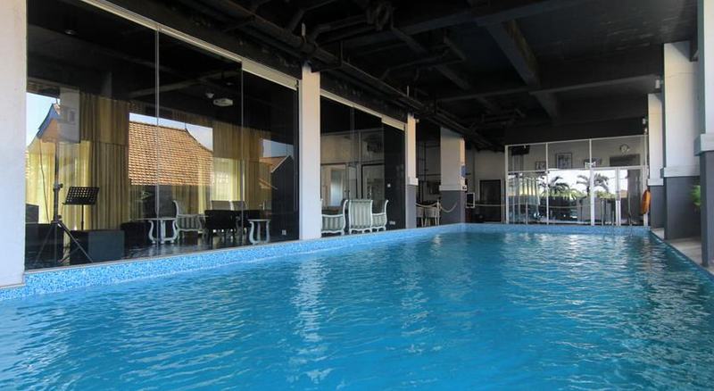 Hotel Grand Darmo Suite By Amithya