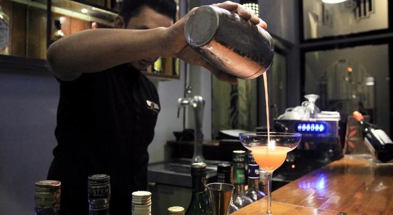 Hotel Grand Darmo Suite By Amithya