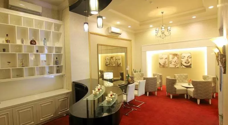 酒店 Grand Darmo Suite By Amithya