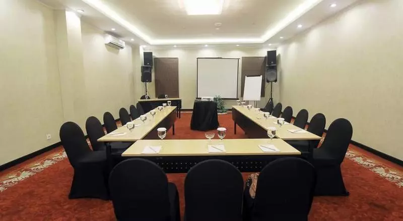 酒店 Grand Darmo Suite By Amithya