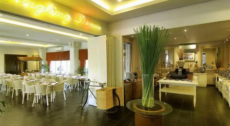 酒店 Grand Darmo Suite By Amithya