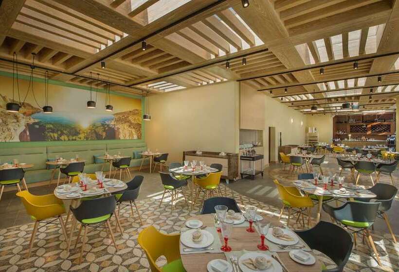 هتل Hilton Dead Sea Resort & Spa