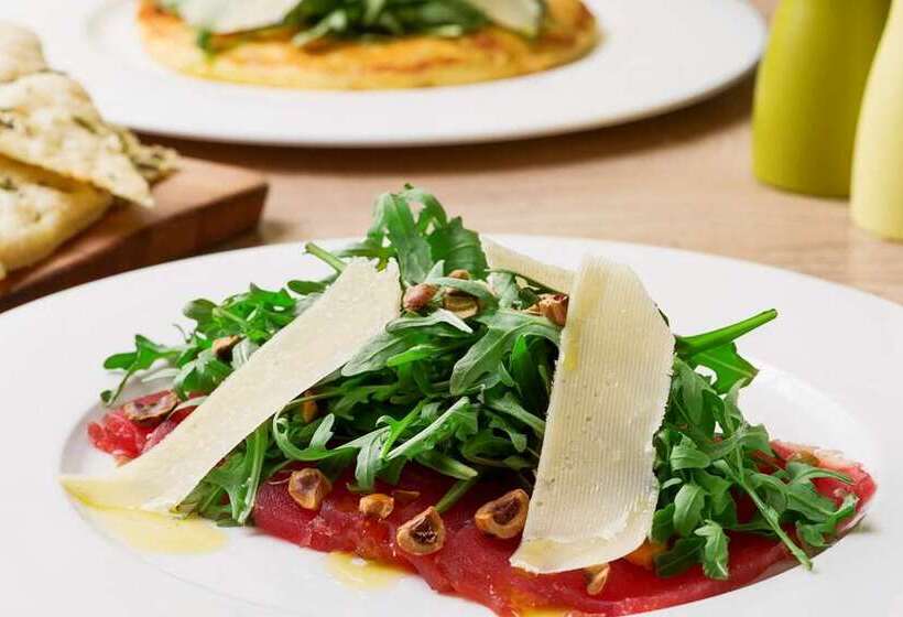 هتل Hilton Dead Sea Resort & Spa