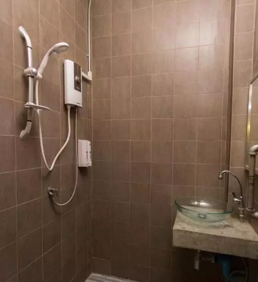 Отель Zz Hostel Chiang Mai