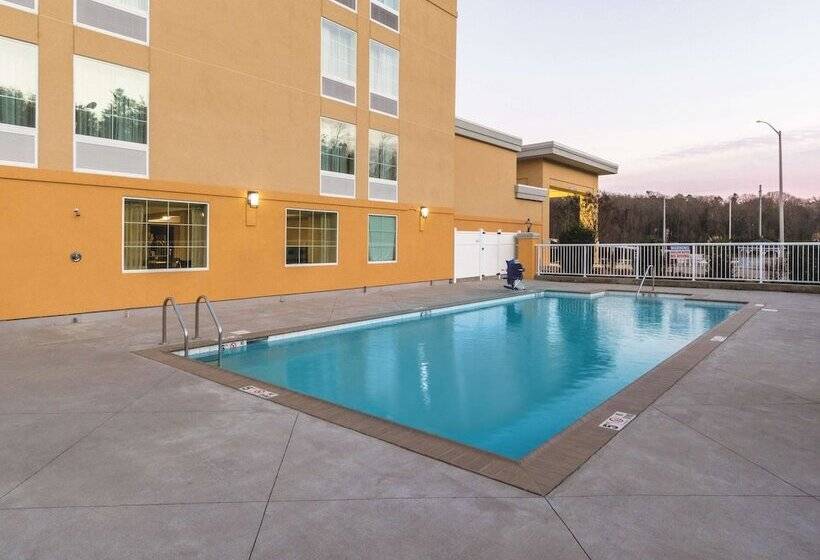 酒店 La Quinta By Wyndham Knoxville Central Papermill