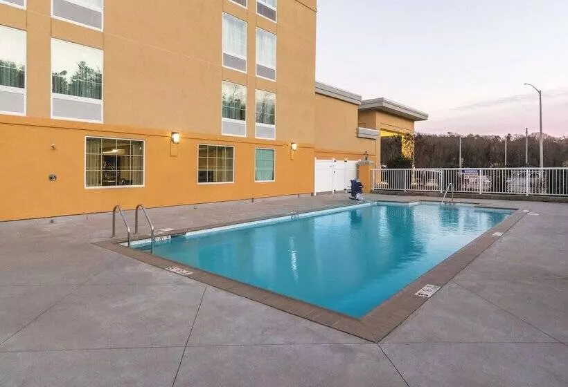 酒店 La Quinta By Wyndham Knoxville Central Papermill