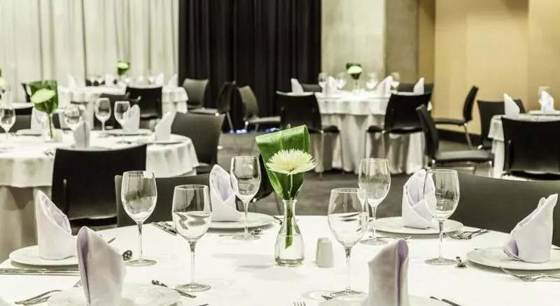 هتل Movich Buro 26