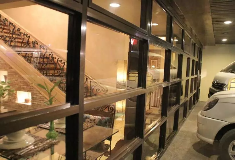 فندق Roxas President S Inn