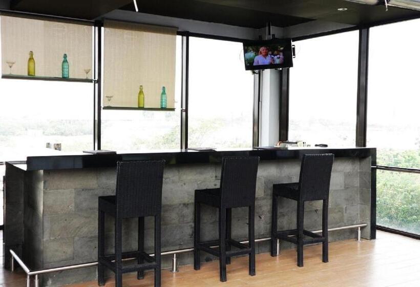 فندق Santika Premiere Bintaro