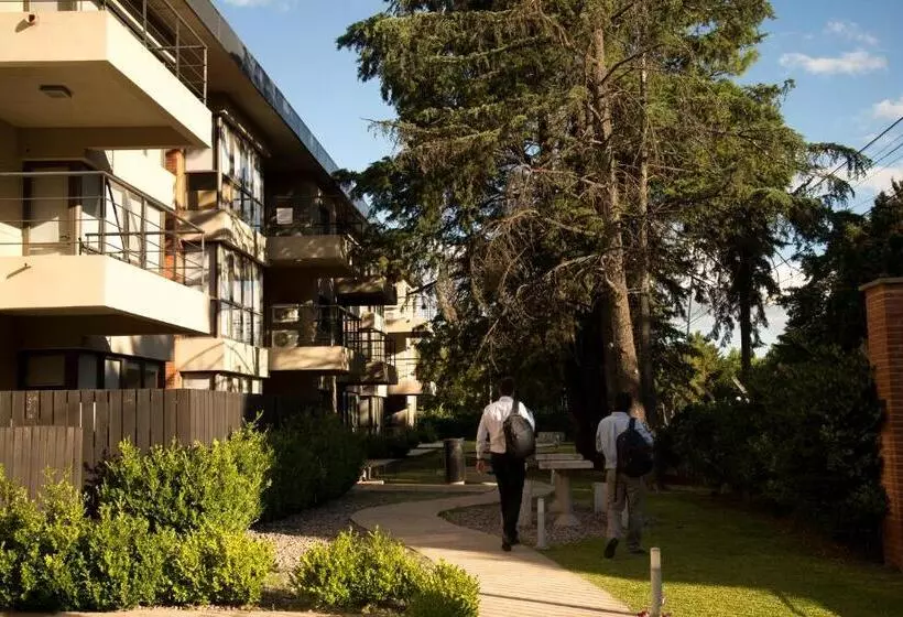 住所 Casa Campus Pilar Suites