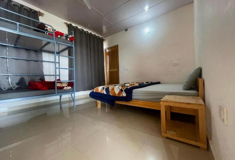 Bir Nest Hostel