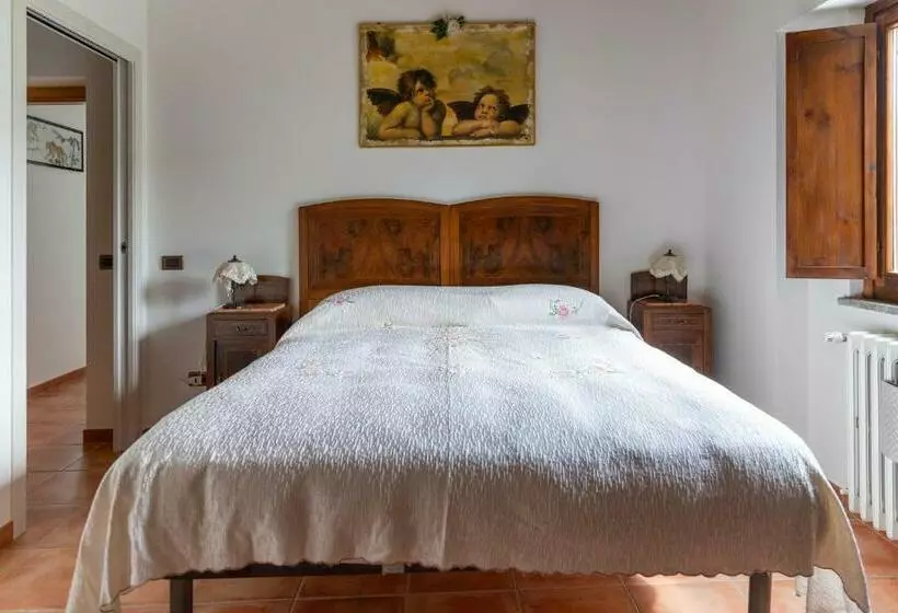 ペンション Room In Bb  Bed Breakfast In Vino Veritas