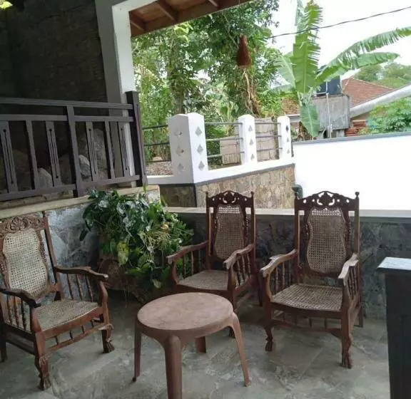 ペンション White Walkers Villa