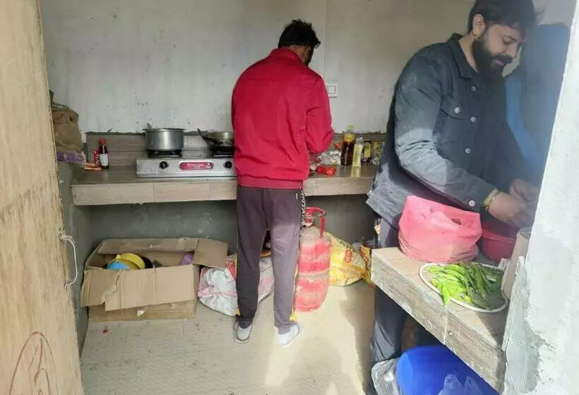 Aamiaismajoitus (B&B) Mantri Ki Chani