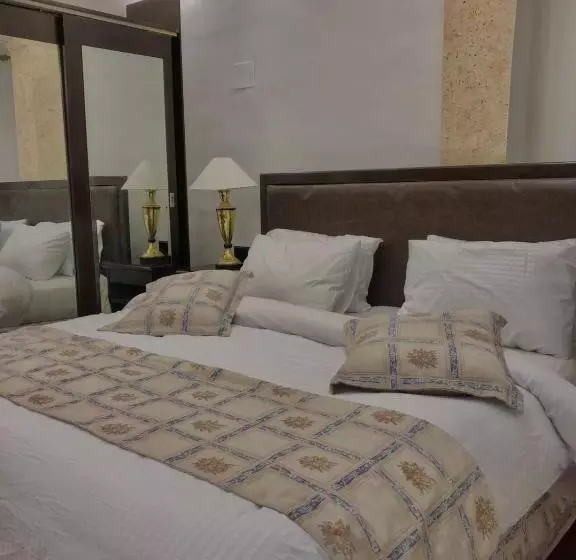 تختخواب و صبحانه Zrizira Inn
