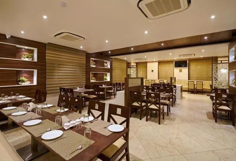 Hotelli Shlok  Pure Veg , Kolhapur