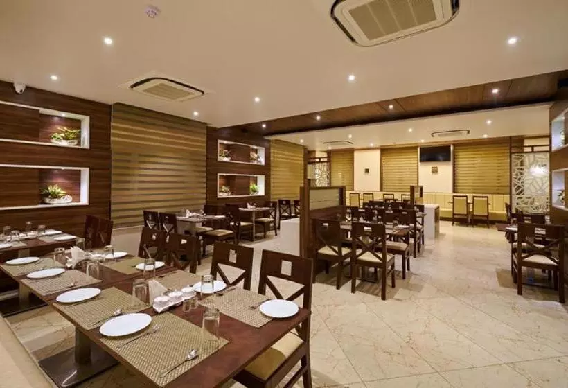 Hotelli Shlok  Pure Veg , Kolhapur