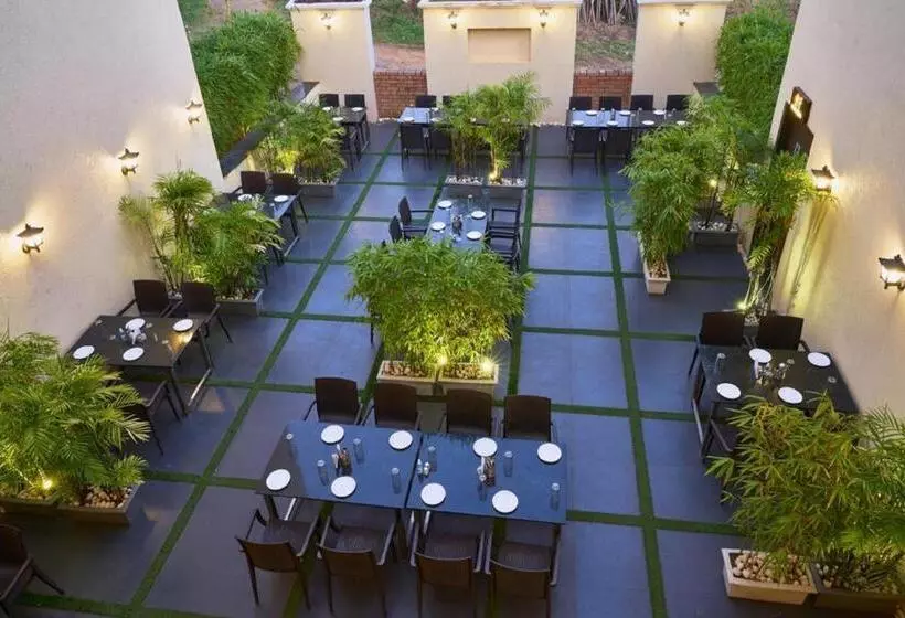 Hotelli Shlok  Pure Veg , Kolhapur