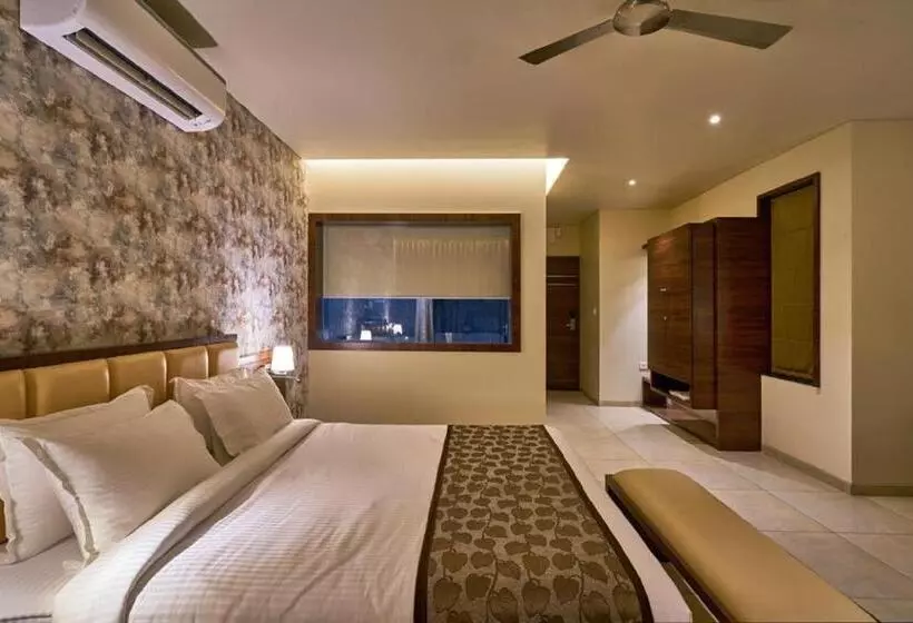 Hotelli Shlok  Pure Veg , Kolhapur
