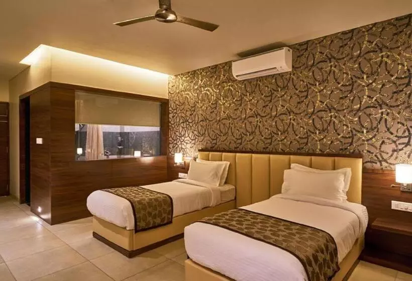 Hotelli Shlok  Pure Veg , Kolhapur