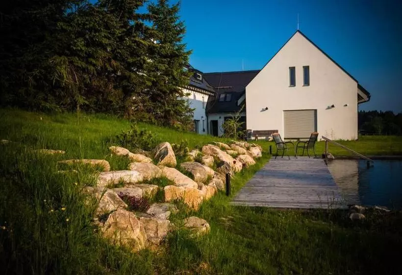 ペンション Usedlost U Lípy Blatiny