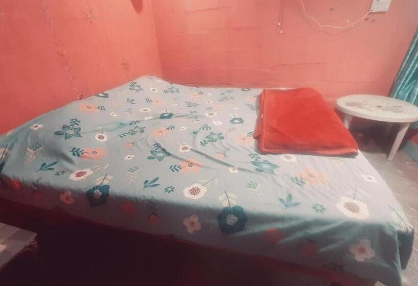 Bed and Breakfast Amruta Homestays