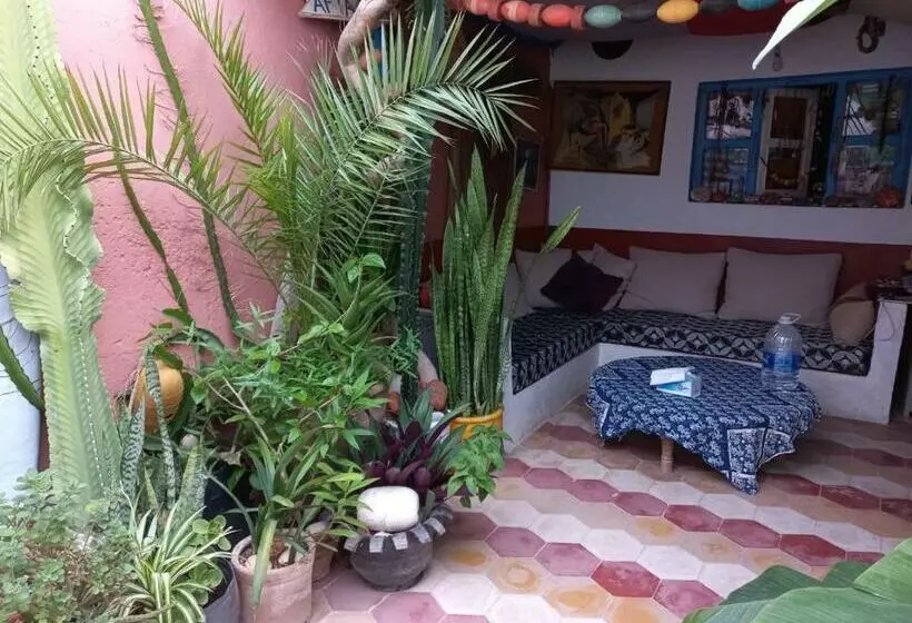 Aamiaismajoitus (B&B) Kasba De L Artiste