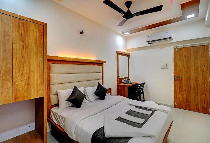 هتل Sun Inn Residency Rabale