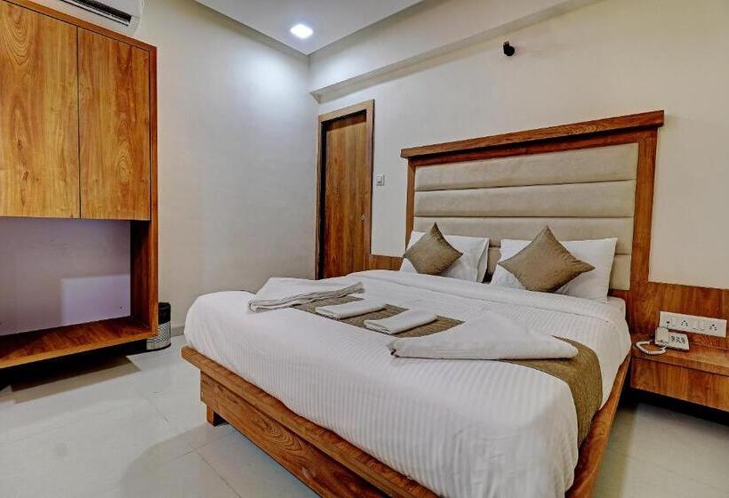 هتل Sun Inn Residency Rabale