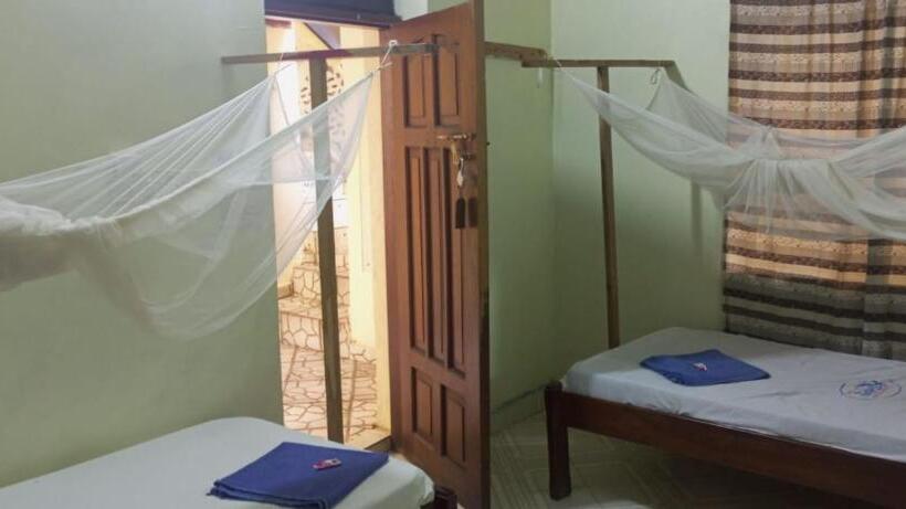 New Mahrus Hotel & Rooftop Restaurant