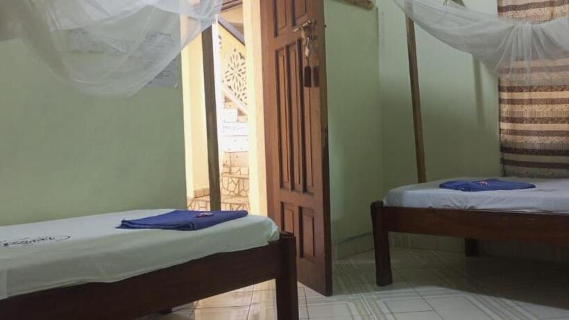 New Mahrus Hotel & Rooftop Restaurant