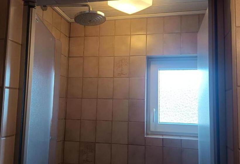 Vandrarhem Gasthaus Krone