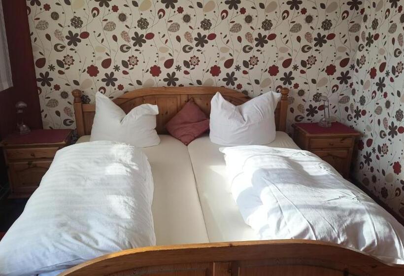 Vandrarhem Gasthaus Krone