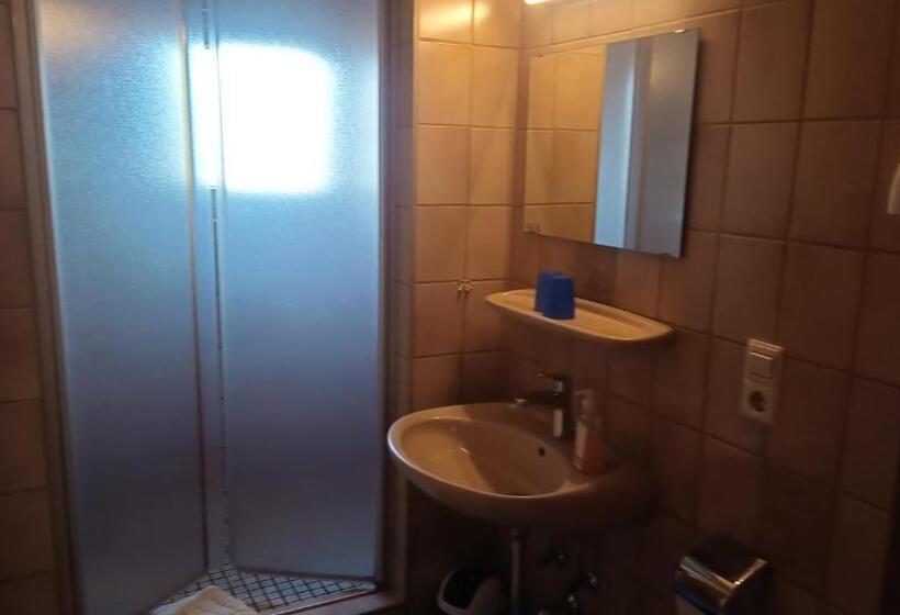 Vandrarhem Gasthaus Krone