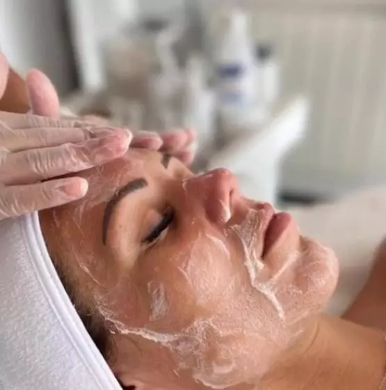 ベッドアンドブレックファースト Chambre D Hôtes   Petit Paradyzen   Lac Du Salagou