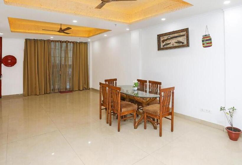 Collection O Hotel Residency Near Dwarka Sector 21 Metro Station
